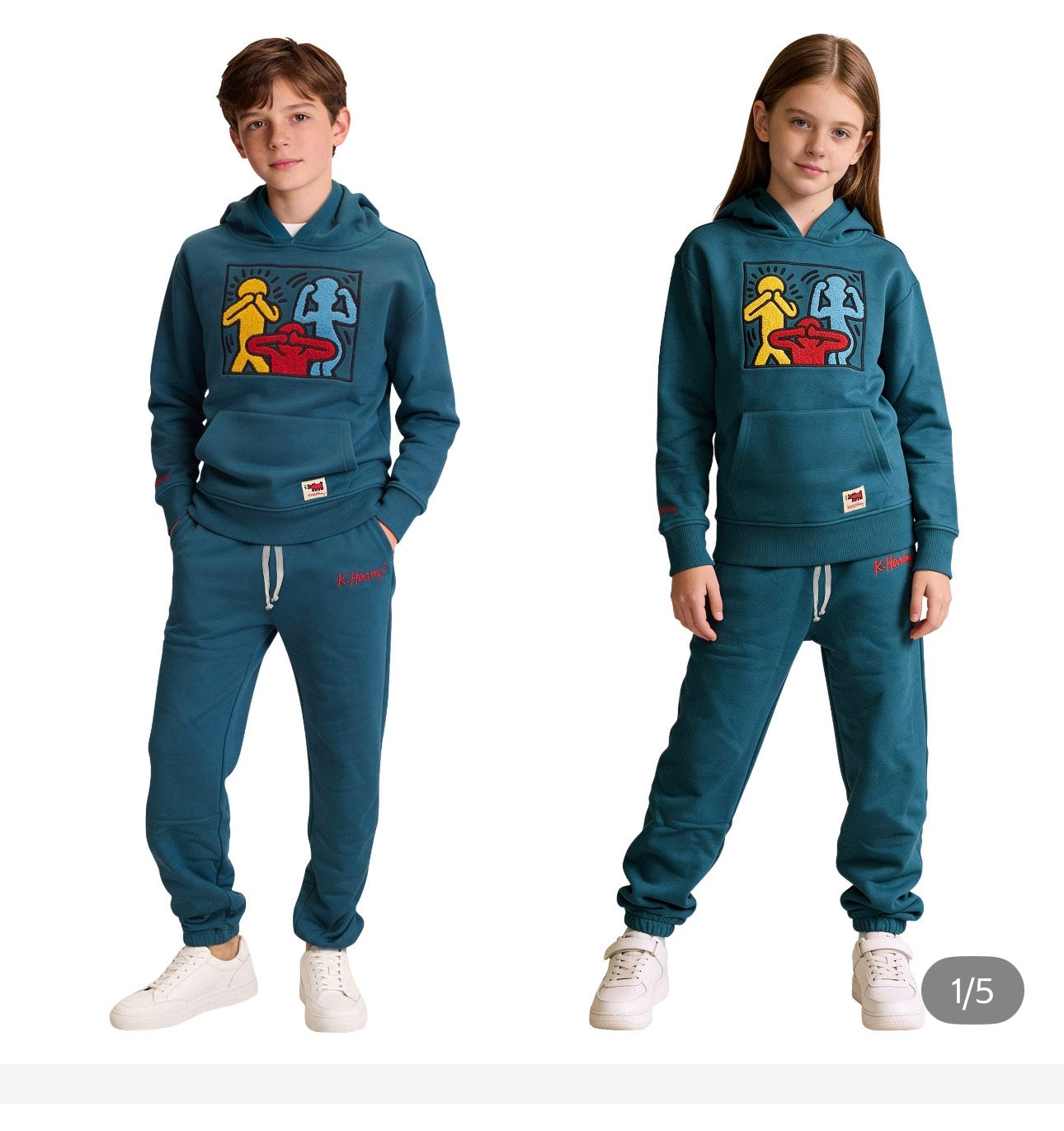 Keith Haring™
Colors: Blue (Teal), Gray (Heather Grey), Black
Set includes (1) hoodie, & (1) jogger
Side seam pockets
Kangaroo pocket
Iconic Keith Haring artwork
Made in Vietnam

Content:
60% Cotton | 40% Polyester
Exclusive of decoration

Sizing:
Yout